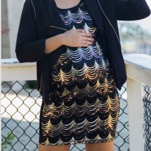 🆕✨Gold Scalloped Sequin Front Maternity Dress✨
